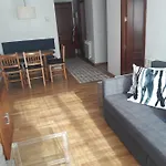 Agradable Con Jardin Privado En Apartament