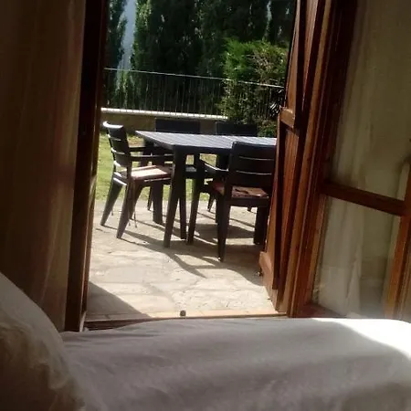 Agradable Con Jardin Privado En * סרלר