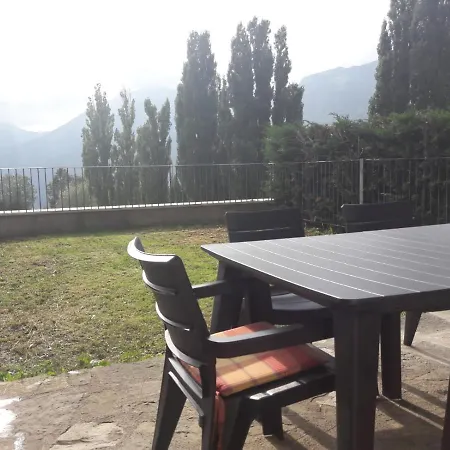 Agradable Con Jardin Privado En *