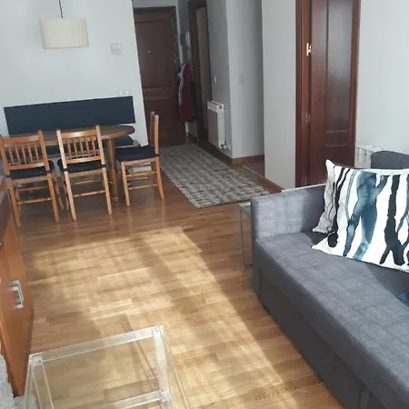 Agradable Con Jardin Privado En Apartment