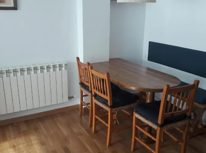 Agradable Con Jardin Privado En Lägenhet Cerler